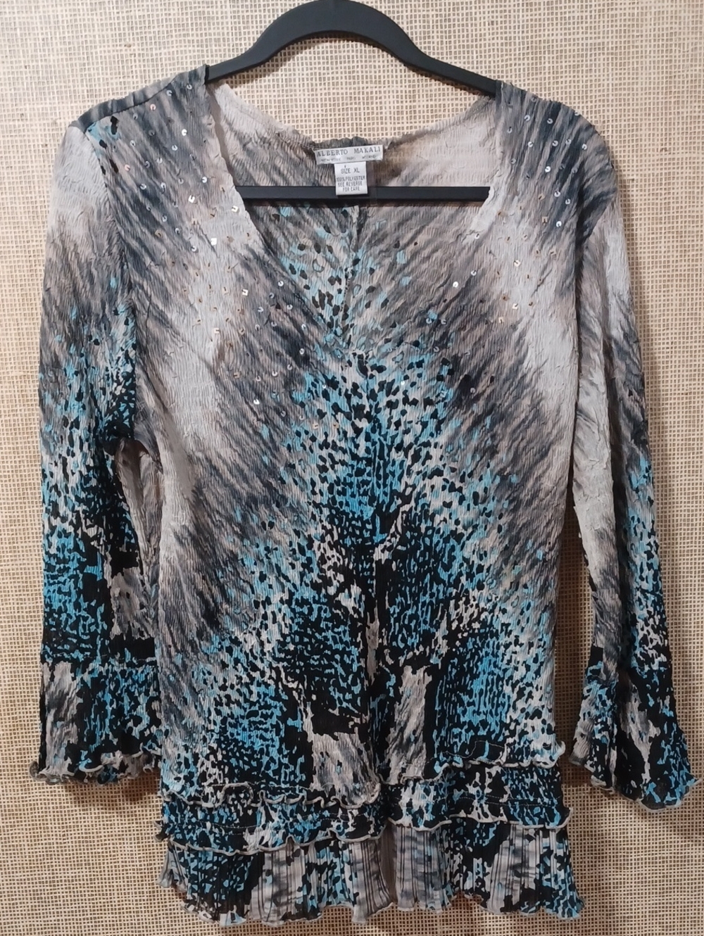 Alberto Makali Blue & Gray V-Neck Women's Top